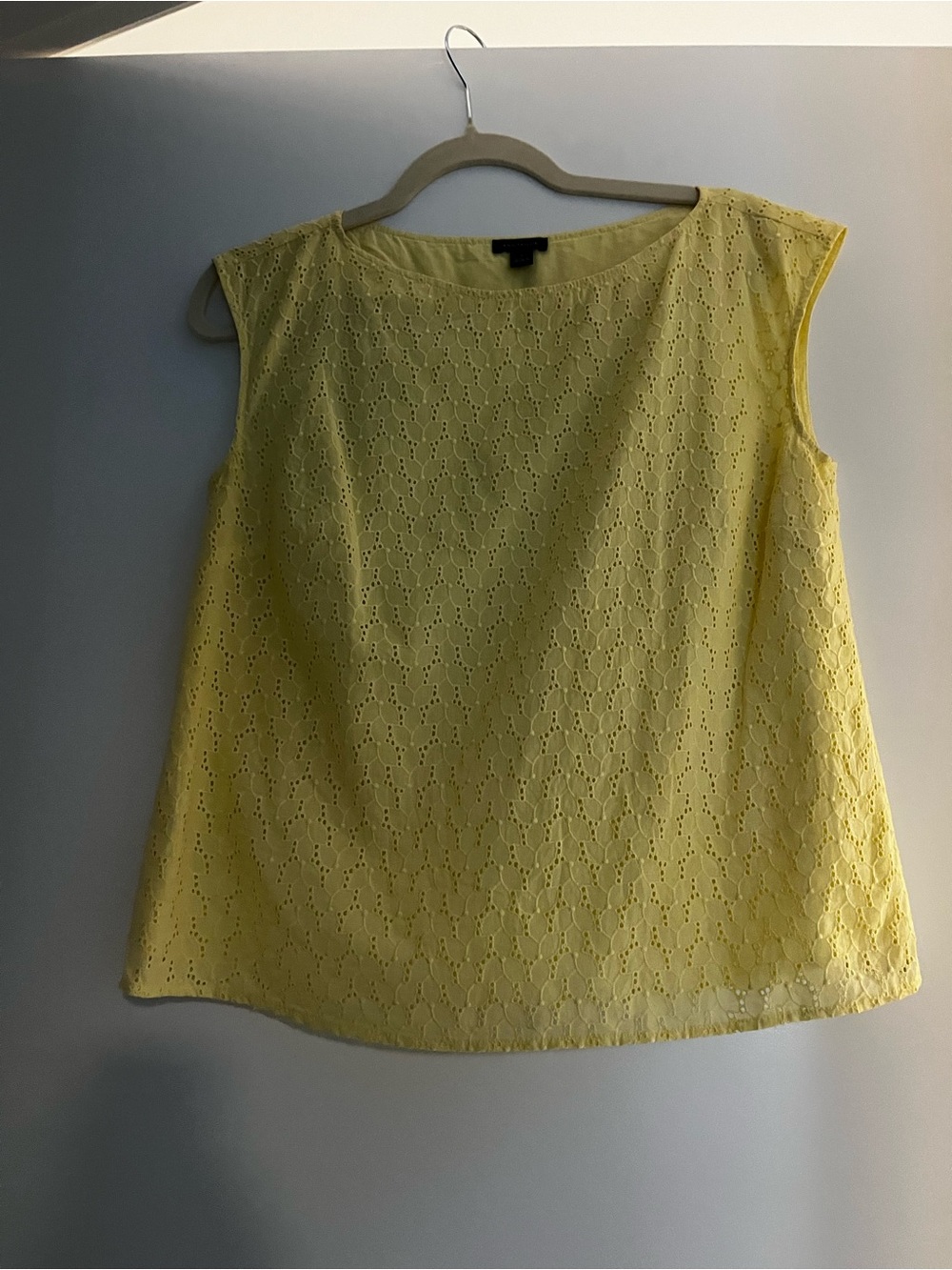 Ann Taylor Yellow Eyelet Sleeveless Tank